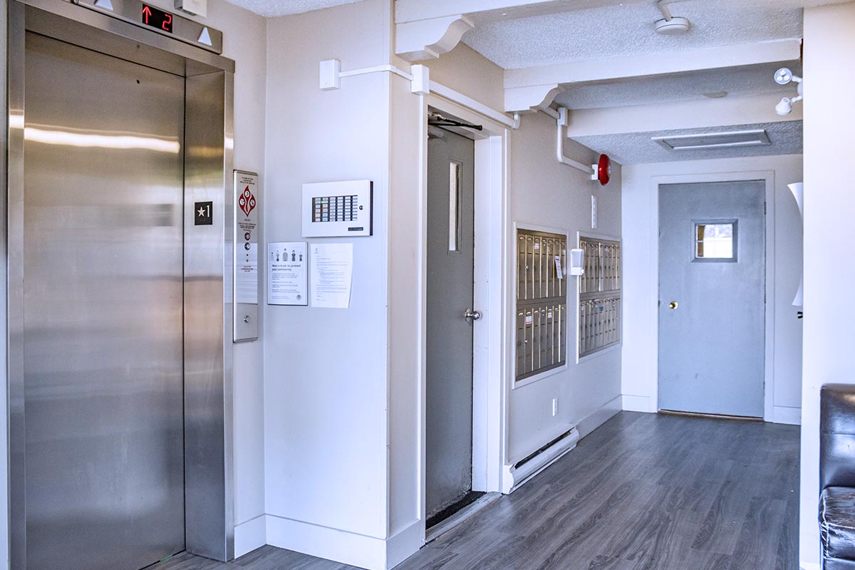 The Dunsmuir Royale Apartments Apartment For Rent CAPREIT