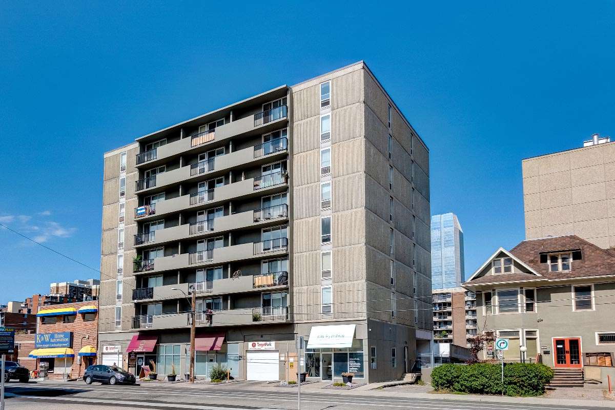 Kingston Tower, 342 - 15 Avenue SW, Calgary, AB