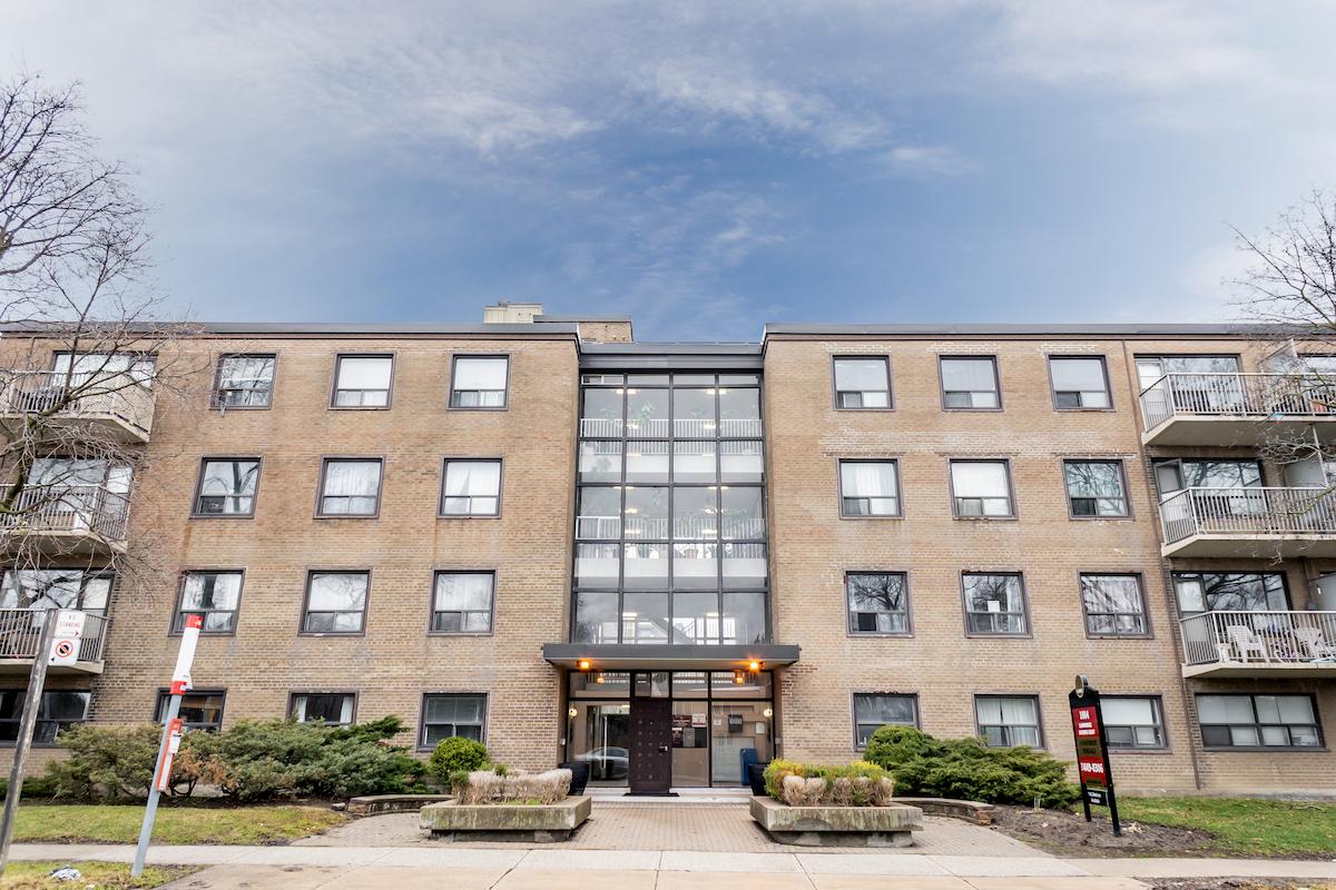 https://www.capreit.ca/wp-content/uploads/2021/09/1-Apartments-for-rent-Toronto-ON-Lawrence-Apartments-1004-Lawrence-East-exterior.jpg