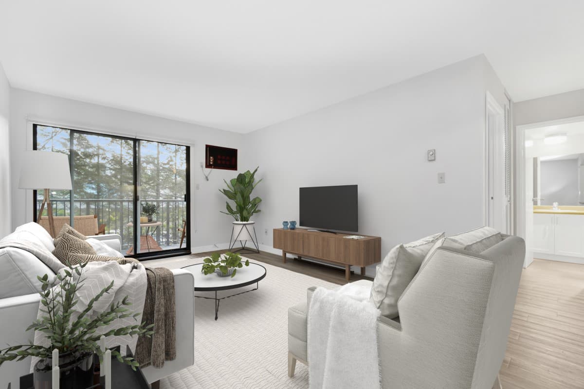Queen Anne Apartments - Living Space