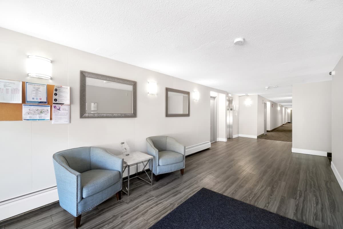 Lynn Gary Apartments - Lobby