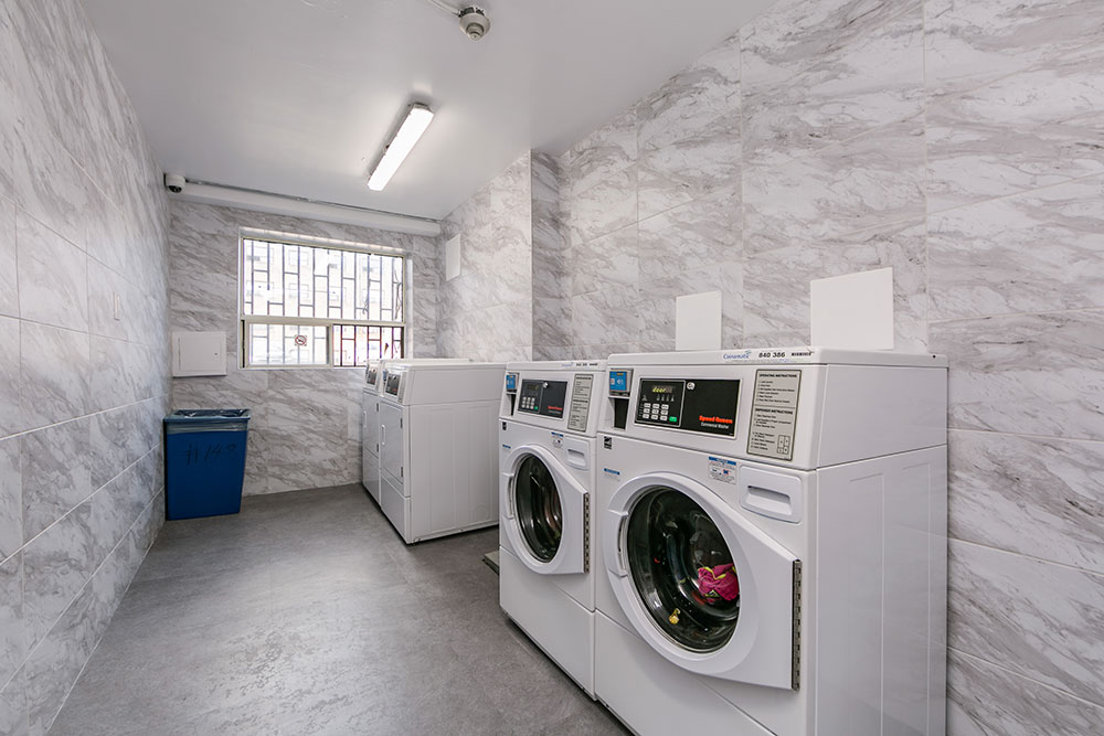 https://www.capreit.ca/wp-content/uploads/2021/09/148-Islington-Laundry-area.jpg