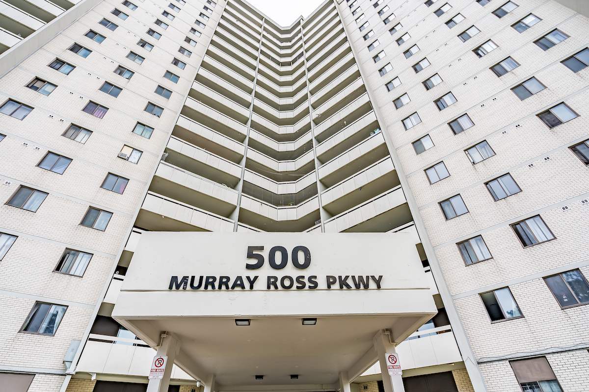 https://www.capreit.ca/wp-content/uploads/2021/09/2-apartments-for-rent-north-york-500-murray-ross-parkway-exterior.jpg