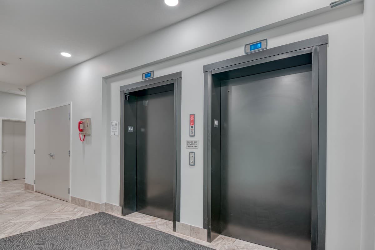 Infiniti 105 - Elevators
