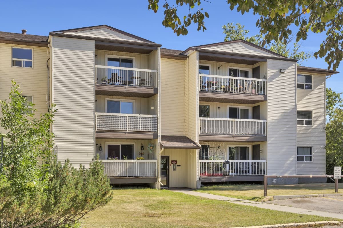 Southwood Greene Apartments, 4902 Queen Street, Regina, SK