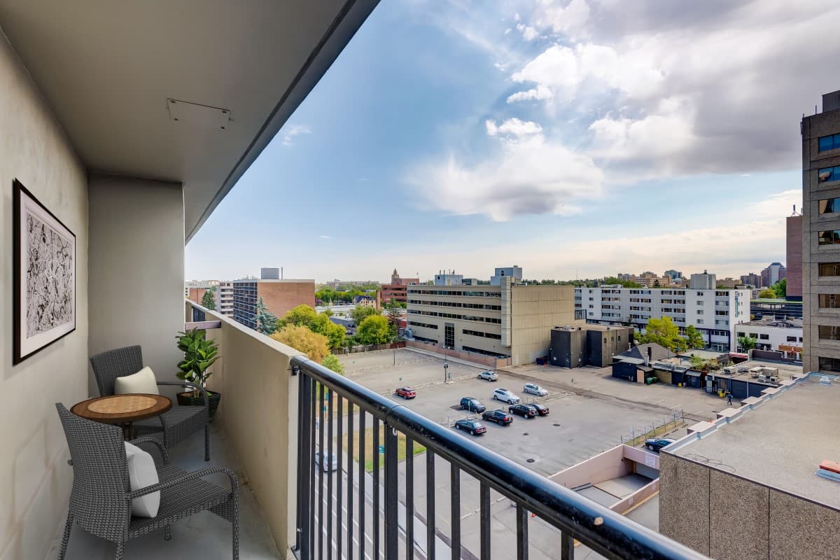 Kingston Tower - Balcony View