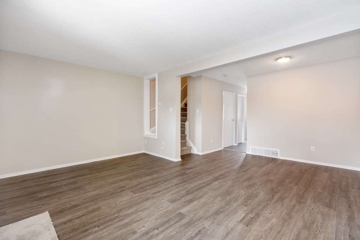 Hunter's Point Townhomes Apartment For Rent CAPREIT