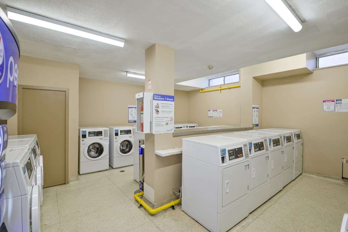 https://www.capreit.ca/wp-content/uploads/2021/09/5-15-tangreen-laundry-room-1.jpg