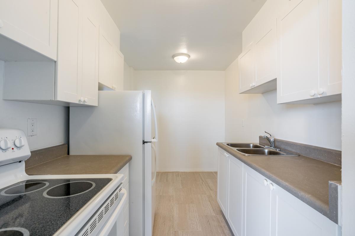 Lawrence East Apartments - 2 Bedroom 5