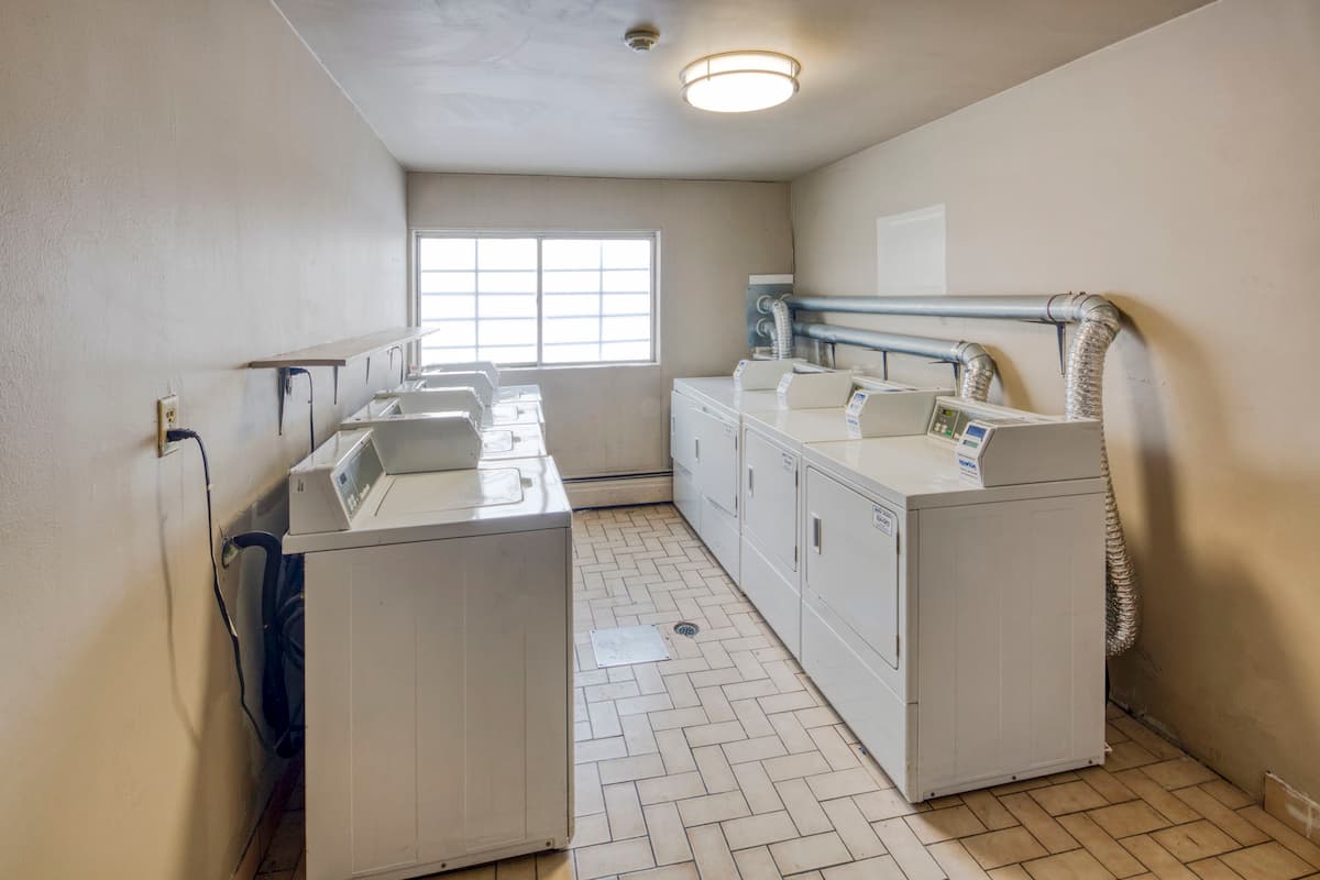 Frontenac Apartments Apartment For Rent CAPREIT