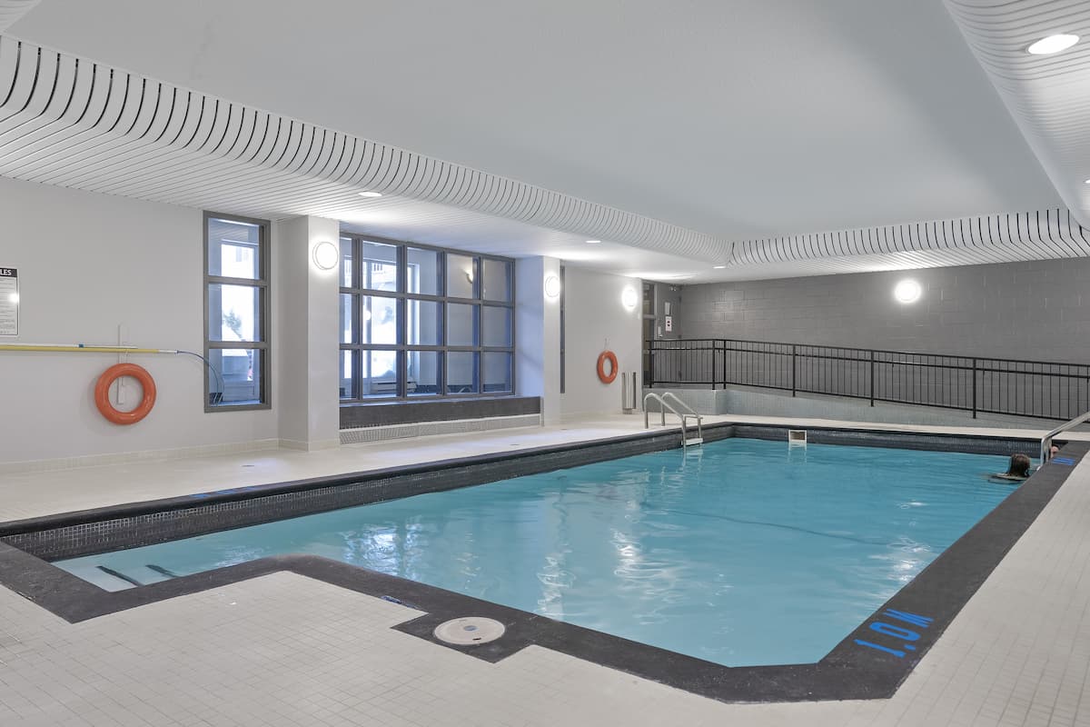 https://www.capreit.ca/wp-content/uploads/2021/09/7-st-norbert-montreal-QC-pool.jpg