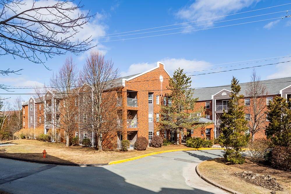 https://www.capreit.ca/wp-content/uploads/2021/09/80-Chipstone-Stonecrest-Village-Halifax-Exterior.jpg