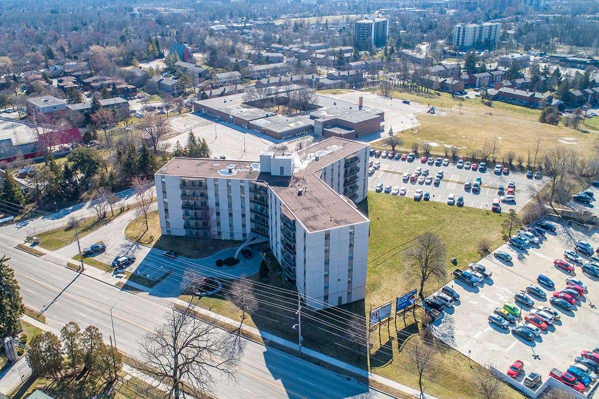 https://www.capreit.ca/wp-content/uploads/2021/09/Apartments-for-rent-in-London-ON-492-Springbank-aerial.jpg