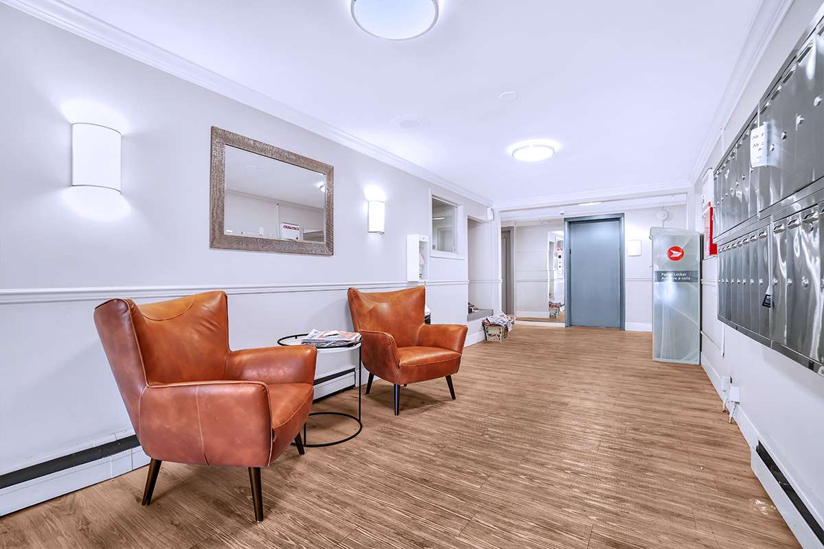 The Laurels Apartments