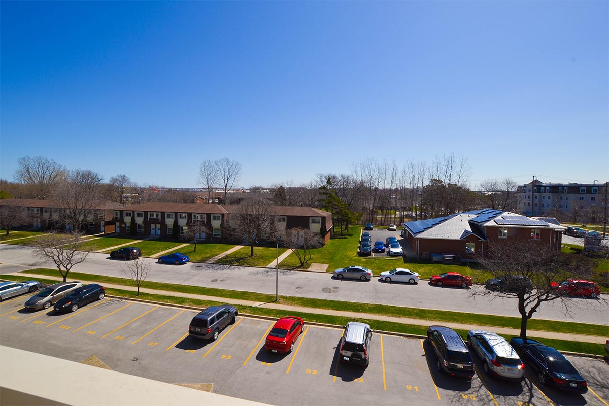 Pontiac Court Lowrise Apartment For Rent CAPREIT