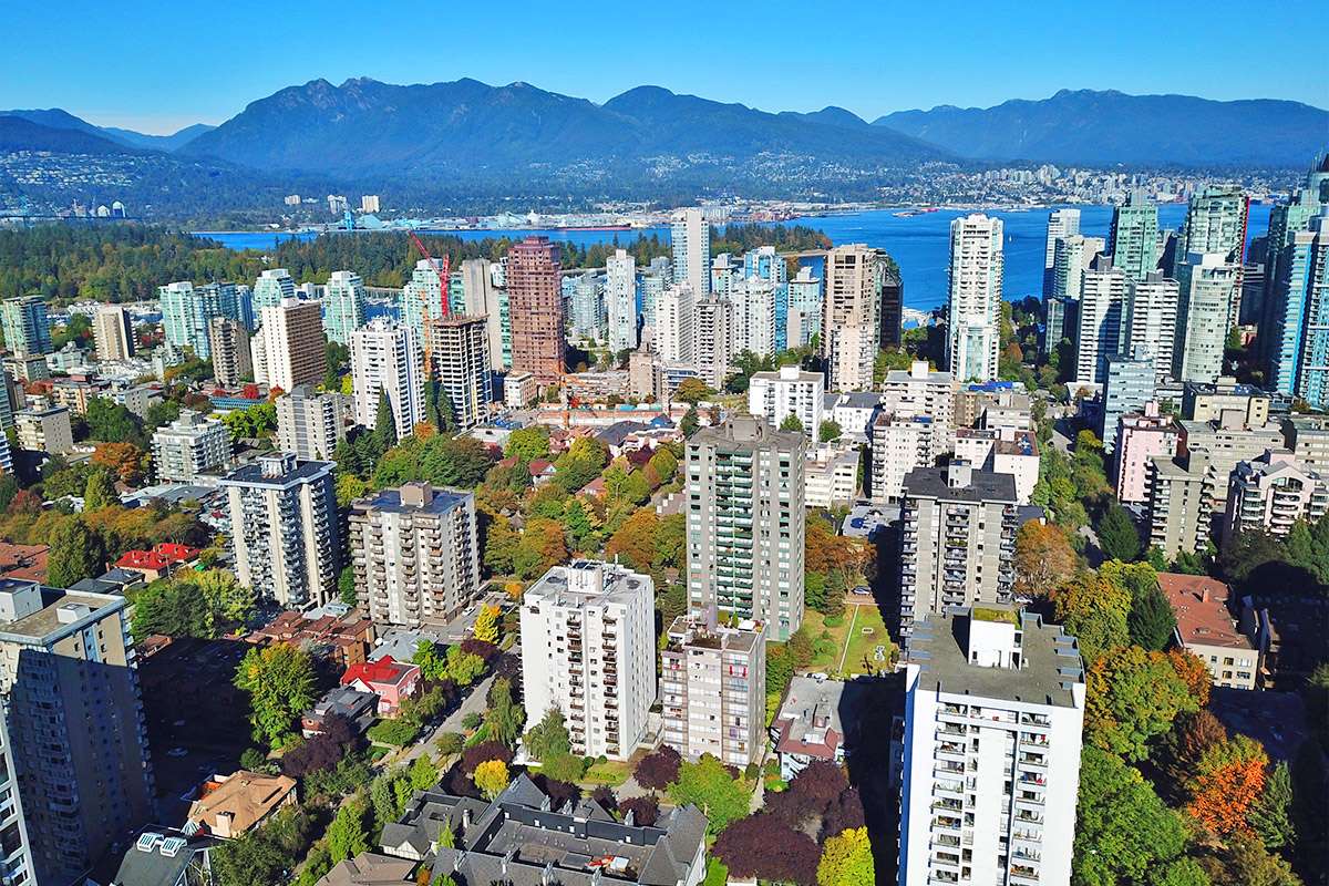 https://www.capreit.ca/wp-content/uploads/2021/09/Apartments-for-rent-in-Vancouver-BC-Aerial-990-Broughton-Street-Ocean-Park-Place.jpg