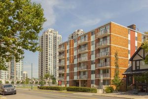Camelot Suites