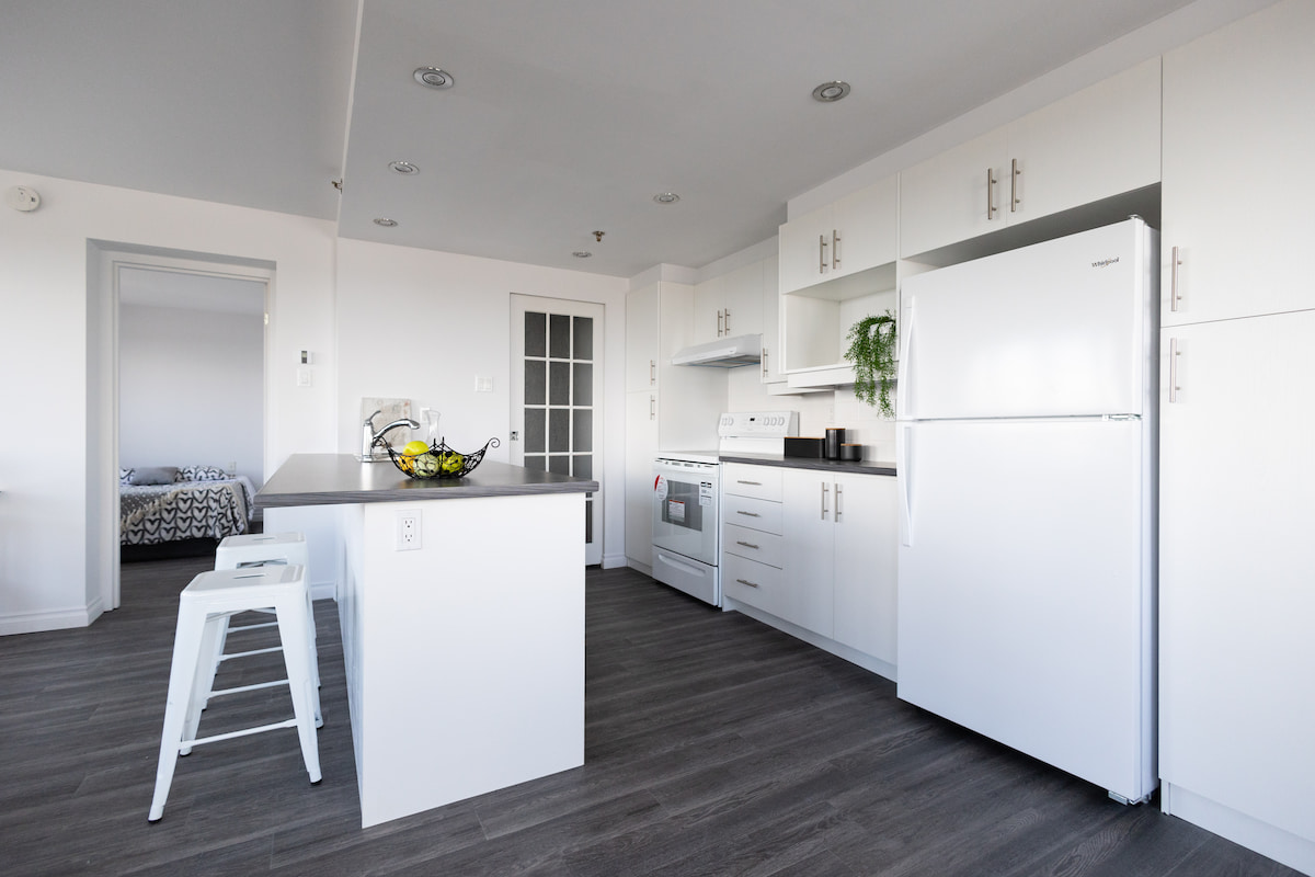 2 Bedroom available at 440 Père-Marquette, 435 Chemin Ste-Foy 5