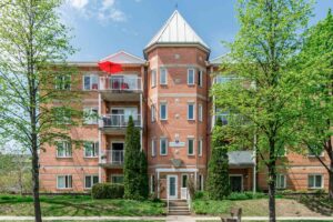 Faubourg de la Pointe and Domaine Laudance Apartments