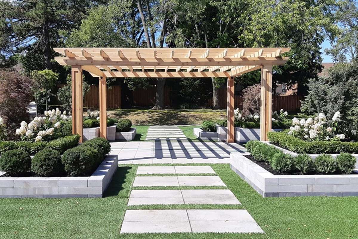 https://www.capreit.ca/wp-content/uploads/2021/09/Goodview-Pergola-feb-2020.jpg