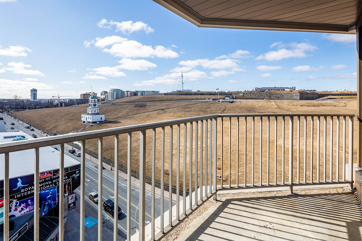 https://www.capreit.ca/wp-content/uploads/2021/09/Halifax-Apts-The-Plaza-1881-Brunswick-_0006_0C8A1902-HDR.jpg