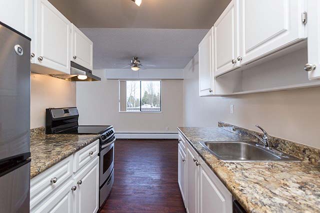 Hillcrest Manor Apartments