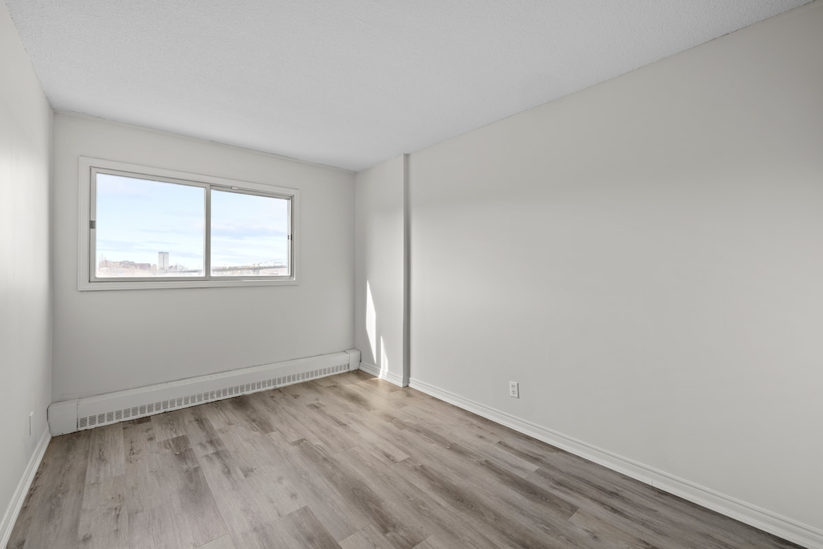 3 Bedroom - 2334 Longard Plaza, 2309, 2319, 2327, 2334 Brunswick St., 5214 Gerrish St. 2