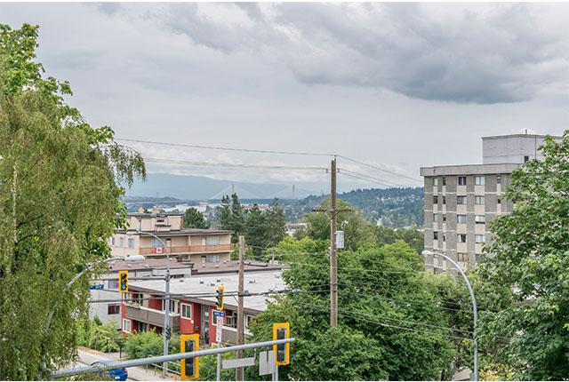 Redwood Manor - Balcony View