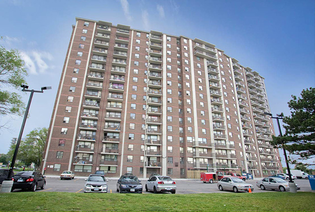 https://www.capreit.ca/wp-content/uploads/2021/09/Scarborough-apartments-for-rent-567-Scarborough-Golf-Club-Road-Exterior3.jpg