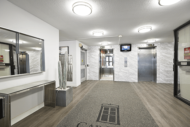 Scarborough Golf Apartments
