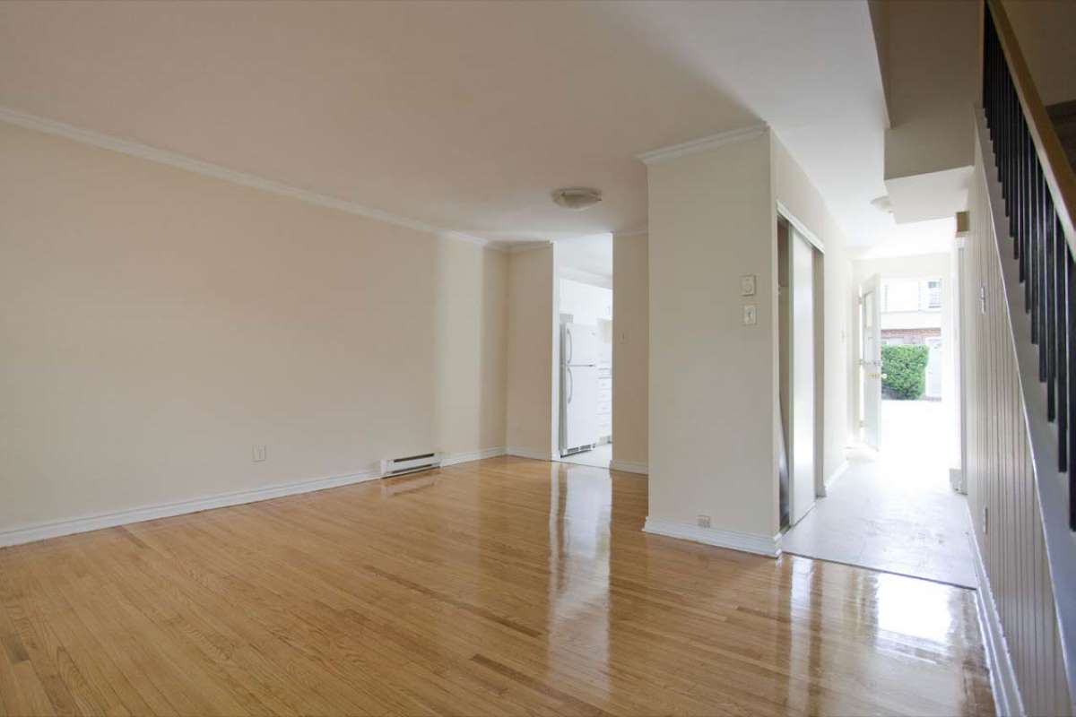 1560 Bloor Street, 3455 Havenwood Drive, Mississauga, ON, Apartment for