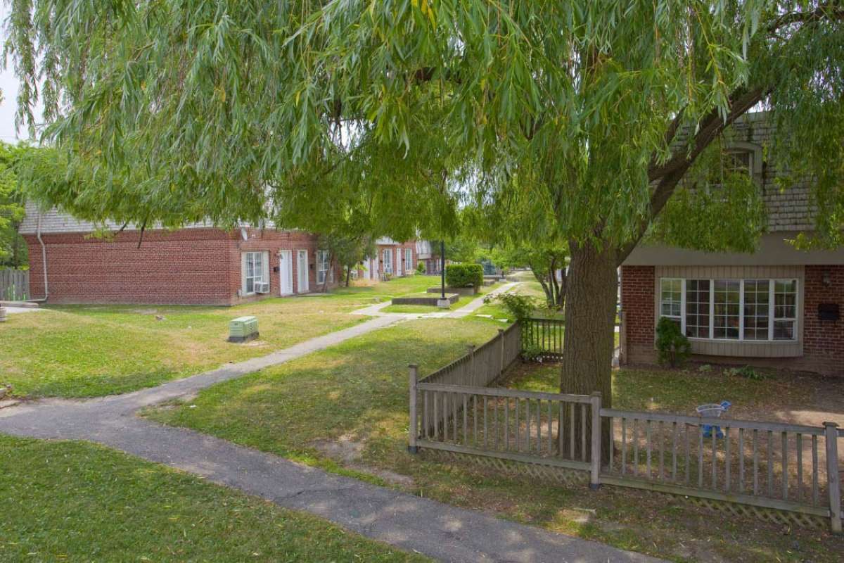 1560 Bloor Street, 3455 Havenwood Drive, Mississauga, ON, Apartment for