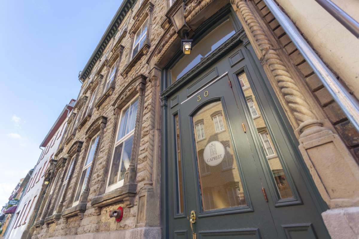 https://www.capreit.ca/wp-content/uploads/2021/09/web-capreit-qc-quebeccity-30rueStUrsule-photo-13.jpg
