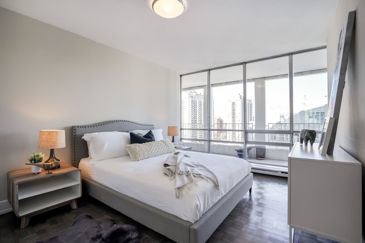 Bachelor available at 330 Spadina Road, Toronto 2