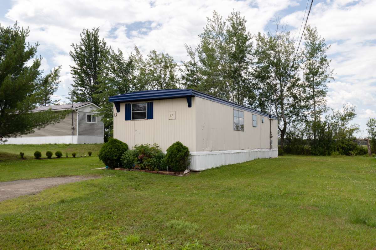 River East Estates Canadian Apartment Properties REIT