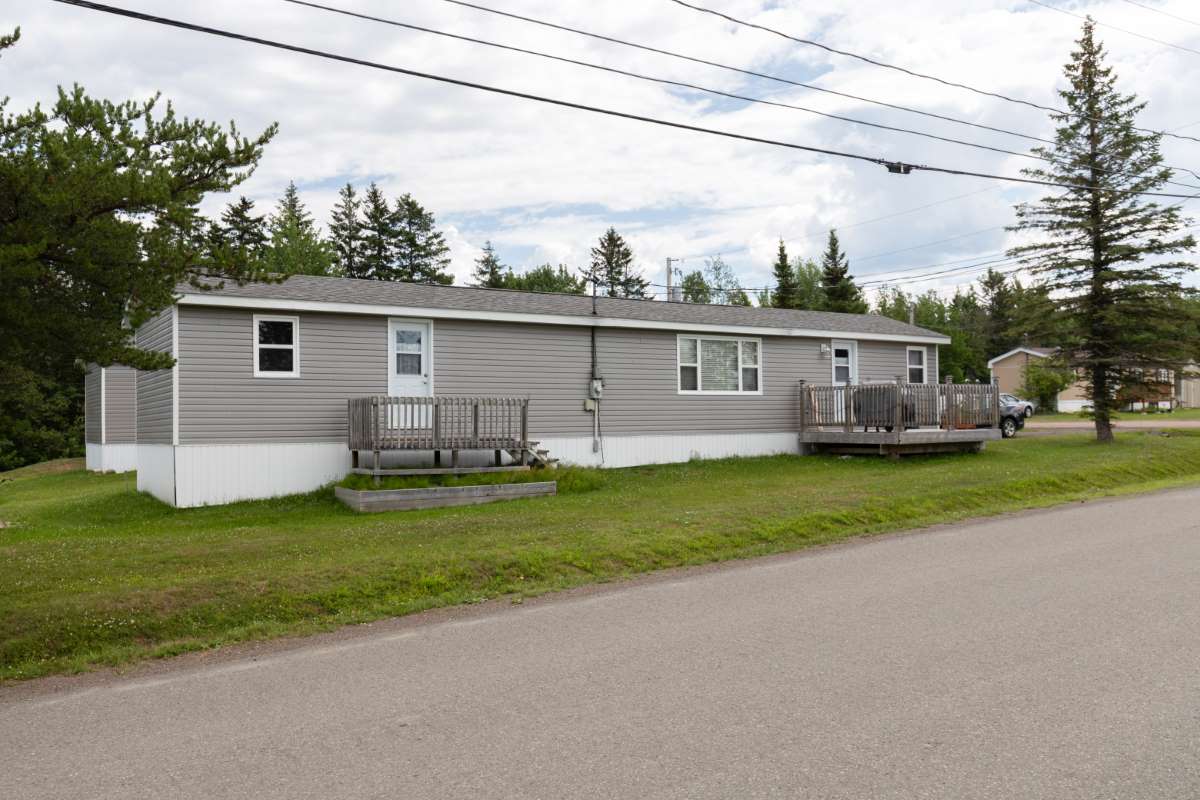 River East Estates Canadian Apartment Properties REIT