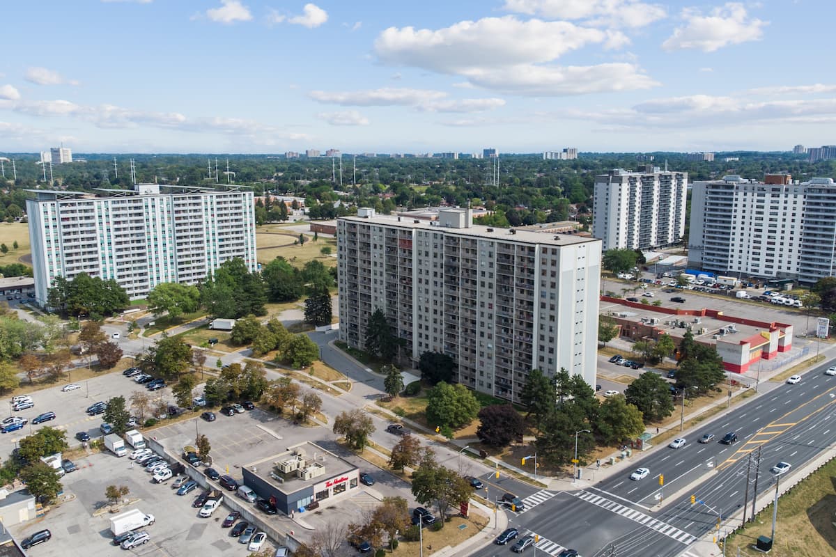 10 Tuxedo Court Apartments