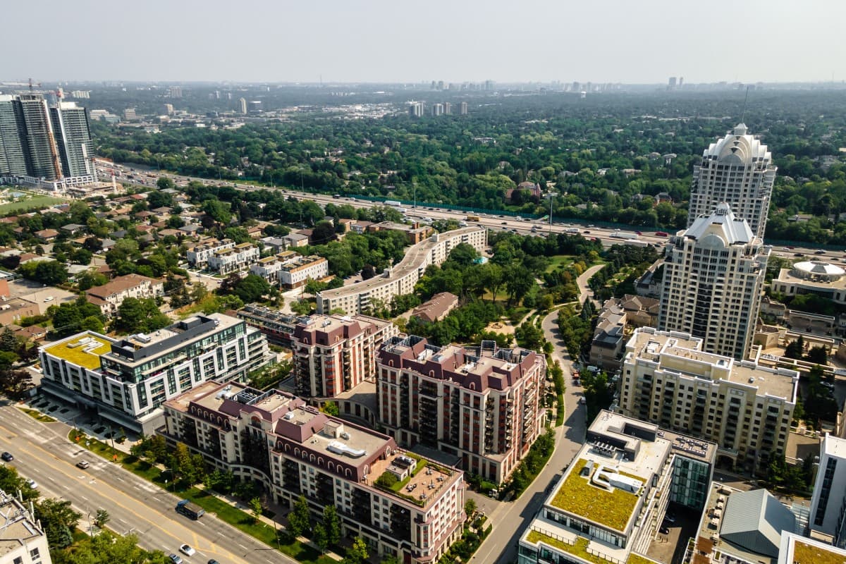 https://www.capreit.ca/wp-content/uploads/2021/12/Sheppard-manor-north-york-toronto-ON-neighbourhood.jpg