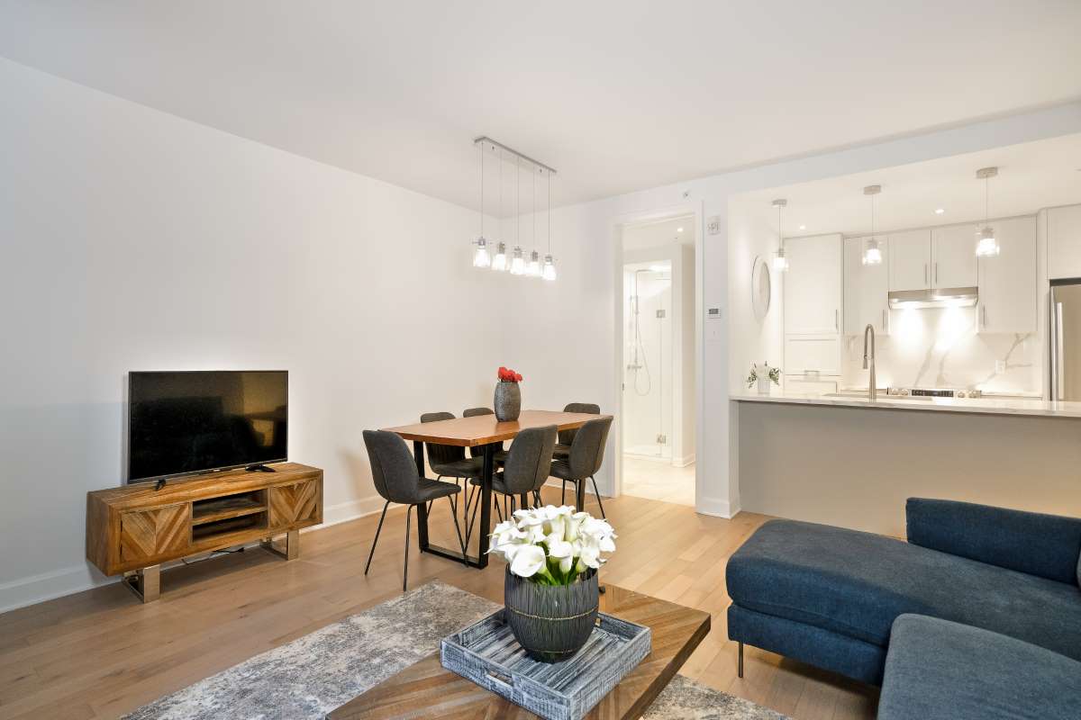 https://www.capreit.ca/wp-content/uploads/2022/03/Jade-Saint-Hyacinthe-LivingRoom1.jpg