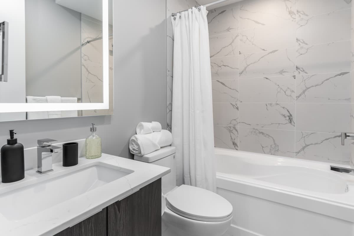 https://www.capreit.ca/wp-content/uploads/2022/07/20611-Midtown-Estates-Bathroom-resized-for-web.jpg