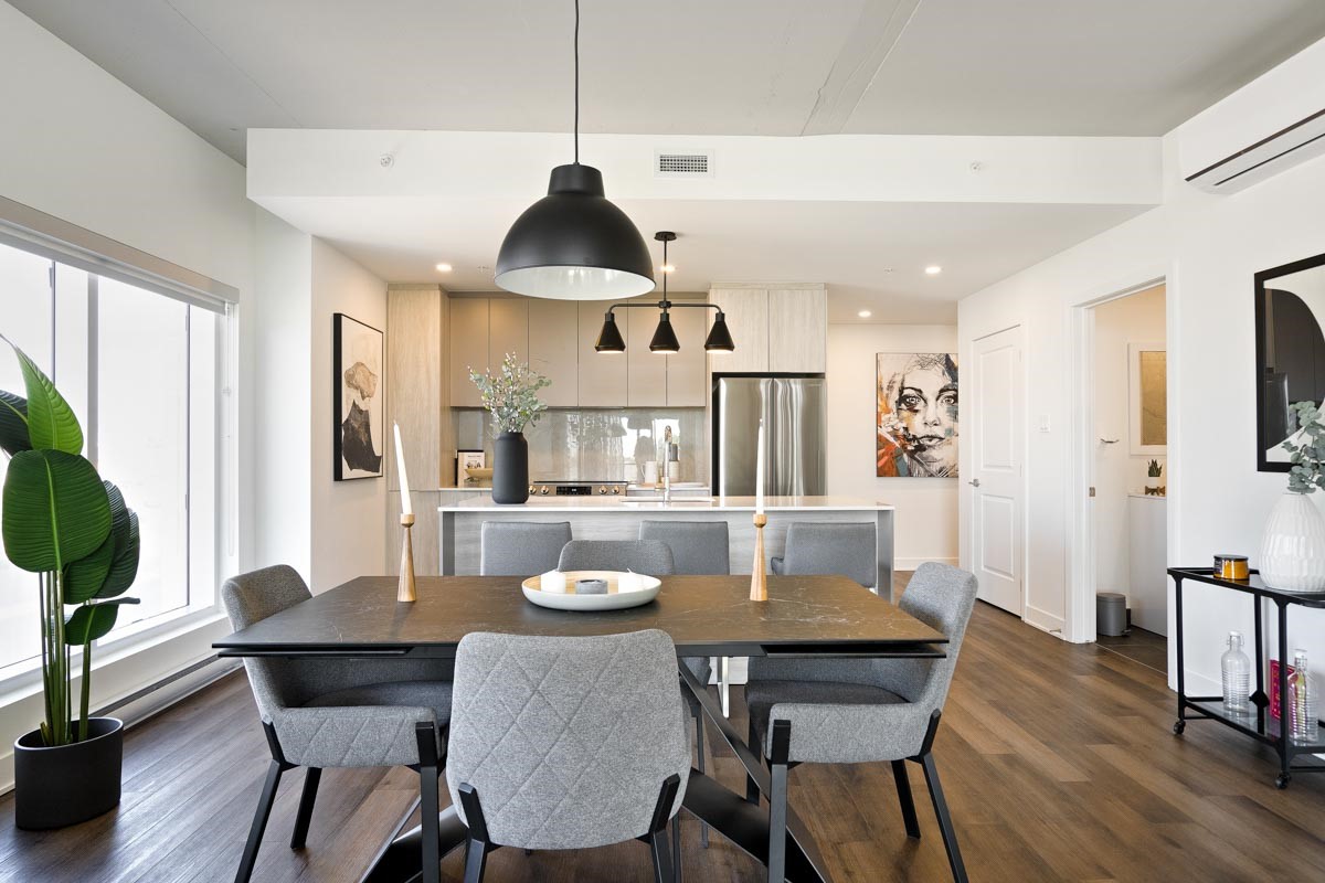 https://www.capreit.ca/wp-content/uploads/2022/07/Le-James-3980-Blvd-St-Elzear-O-Laval-interieur5.jpg