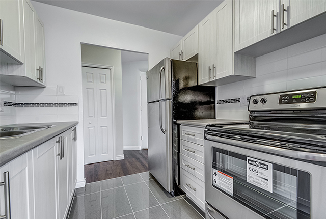 https://www.capreit.ca/wp-content/uploads/2023/08/kitchen-2.jpg