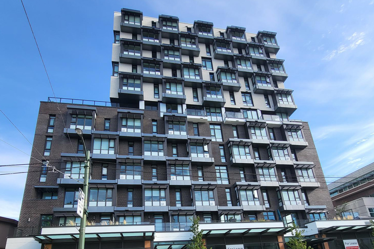 https://www.capreit.ca/wp-content/uploads/2023/12/Hub-Place-Vancouver-exterior-01.jpg