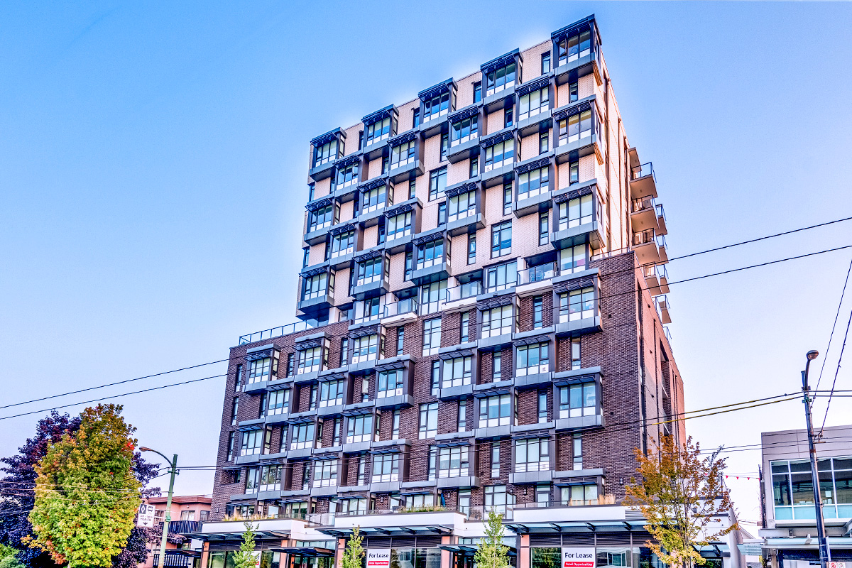 https://www.capreit.ca/wp-content/uploads/2023/12/Hub-Place-Vancouver-exterior-02.jpg