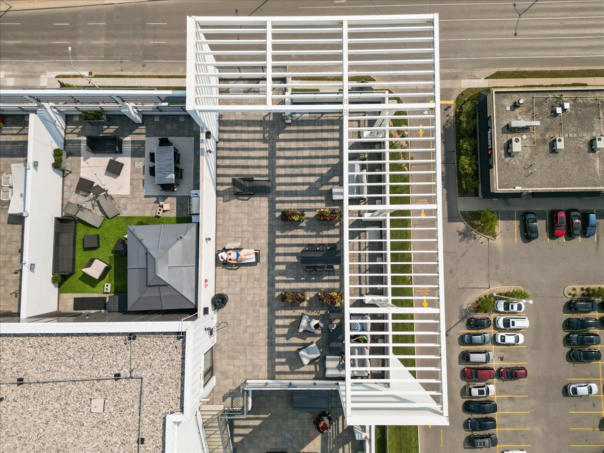 2 Bedroom + Den available at 545, 549 Fanshawe Park Road West 2